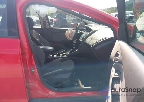 2014 Ford Focus Se из США, поврежденный, VIN 1FADP3F2XEL353185